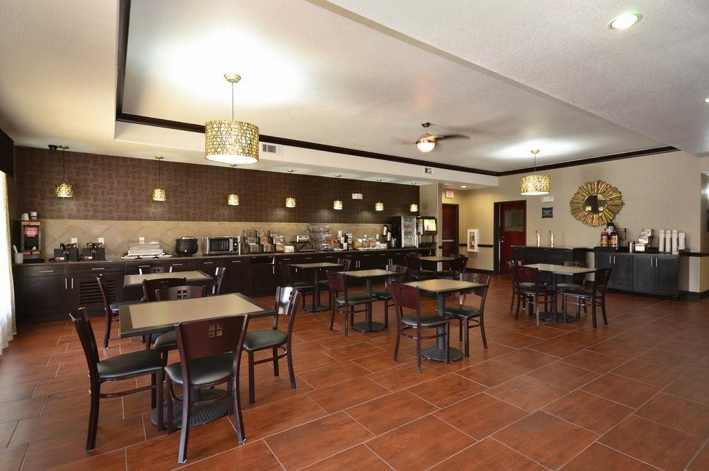 Best Western Plus Classic Inn And Suites Center Restaurant photo